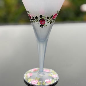 Hand Painted Martini Glass, Cocktail Glass, Glassware, Barware, gift for wife, gift for mom, girlfriend gift, housewarming gift,gift for her