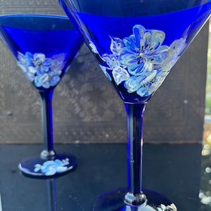Hand Painted Martini Glass, Cocktail Glass, Glassware, Barware, gift for wife, cobalt blue glass, housewarming, gift for her,blue glass,gift