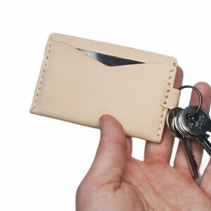 Handgefertigte Leder Kartenhalter, Brieftaschen und Hüllen für Herren | Minimal und Schlank