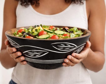 Handmade Mango Wood Salad Bowl Set: Carved art
