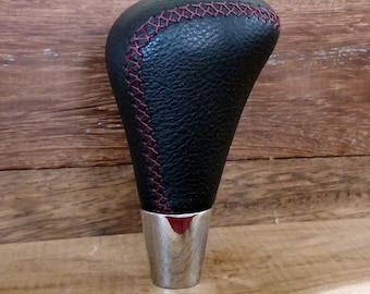 TOYOTA Anthracite Leather with Claret Red Stitch Shift Knob for Camry Corolla Rav4 Yaris Prius Landcruiser Models for Automatic Transmission