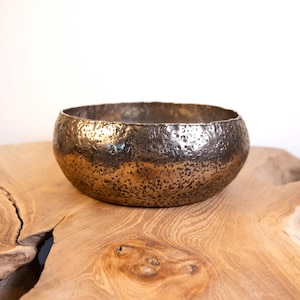 Handcrafted Gunmetal Textured Metal Bowl – Dark Silver Decorative Catchall for Coffee Table or Entryway – Modern Artisan Home Accent