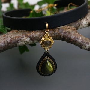 &quot;GreenDrop&quot; choker necklace