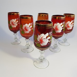 Set of 6 red vintage champagne glasses, 6 hand painted colored glasses