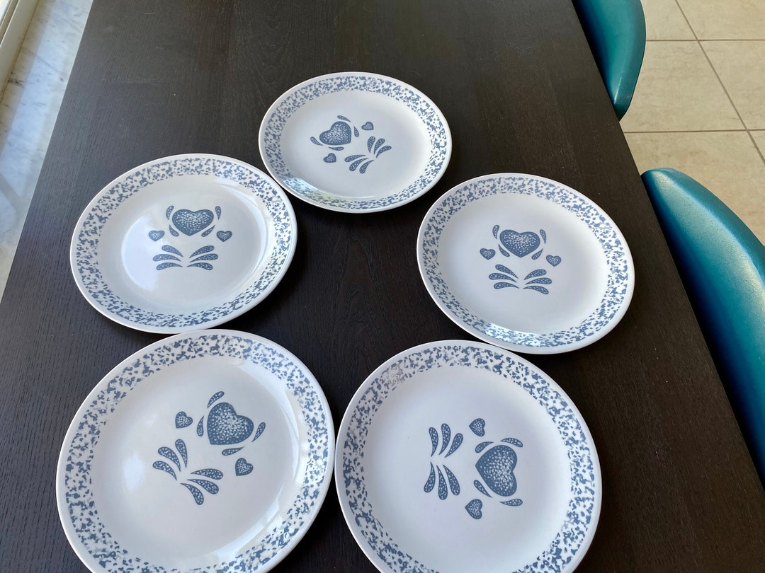 Lot of 5 Corelle Blue Hearts Dinner Plates Vintage Blue Sponge Hearts