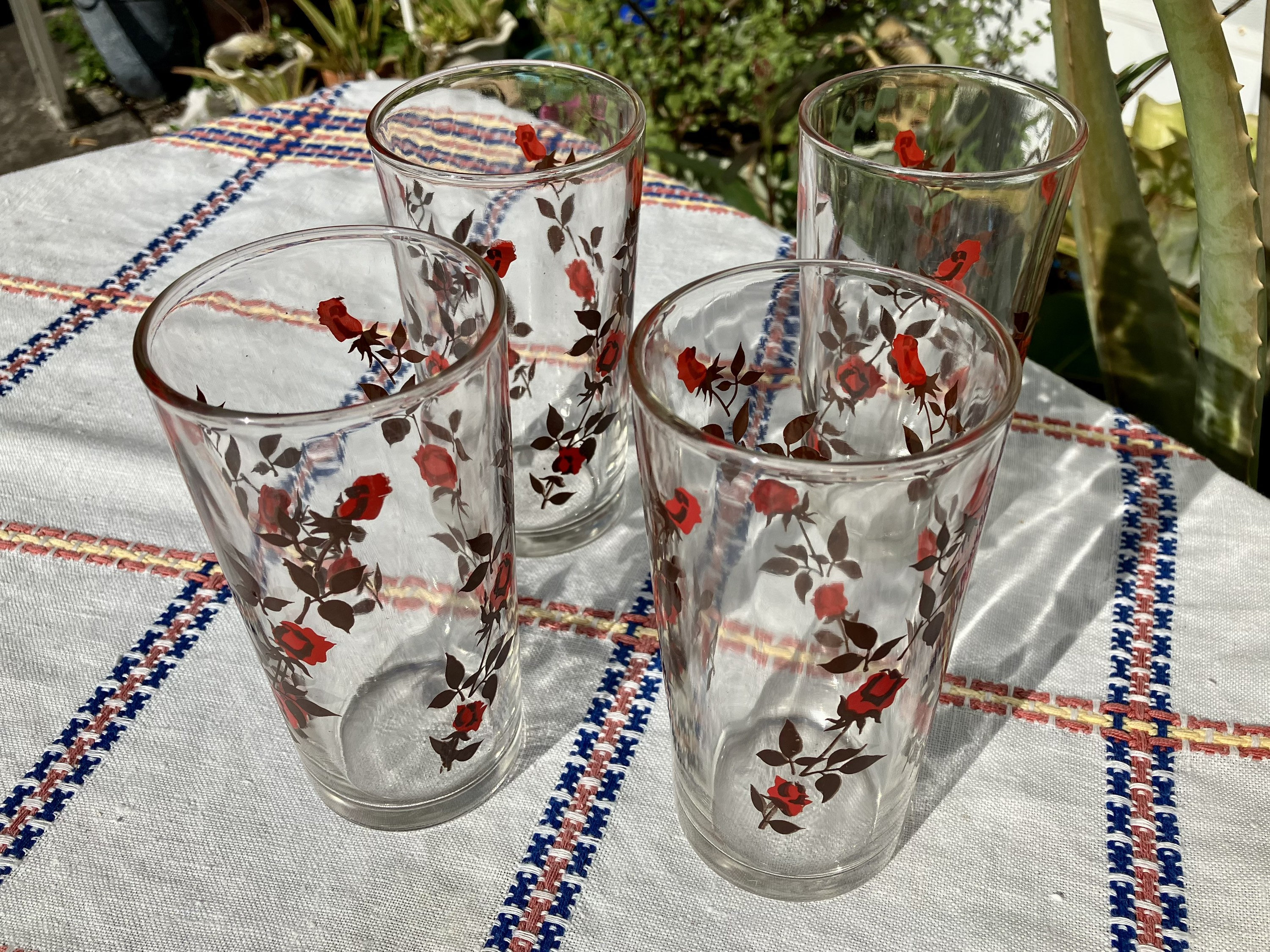 Large Rocks Clear Multi Colored Base Drinking Glass for Water — Red Co.  Goods