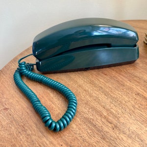 Vintage Dark Green Corded Telephone, Deep Green Color Home Telephone, TESTED and WORKS Vintage Dark Green Corded Phone, Vintage 1990s Phone