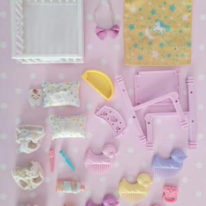 Babypony MLP G1-Zubehör – Kissen, Entenkamm, Fliege, Zahnpasta, Zahnbürste, Stuhl, Decke, Sternwindel.