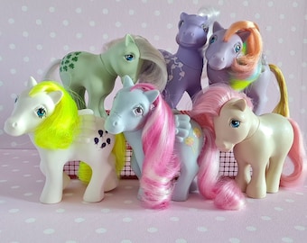 Ready to adopt or restore "My little flaw" Mlp g1 my little pony hasbro who have a little problem