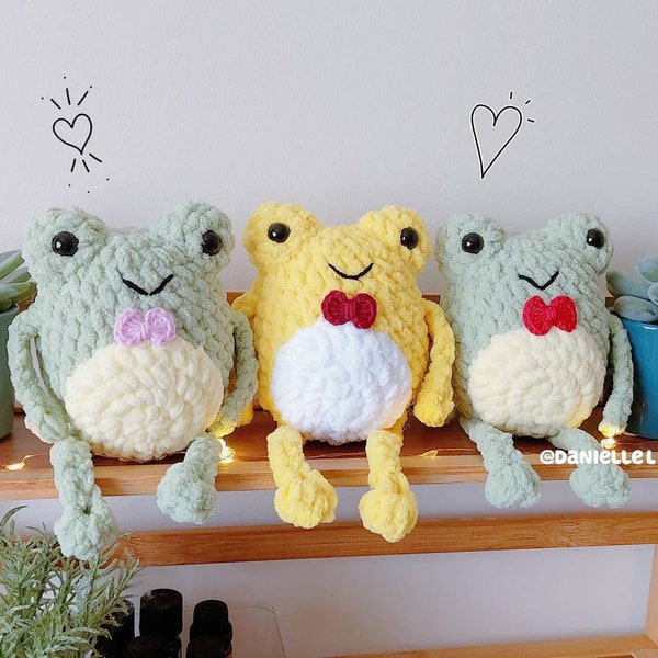 Frog amigurumi crochet pattern | Cochet frog plush amigurumi pattern