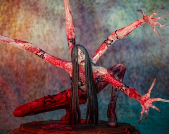 Laura Creature - The Evil Within - Escala 1:10 Figure - Laura Victoriano - Survival Horror VideoGame