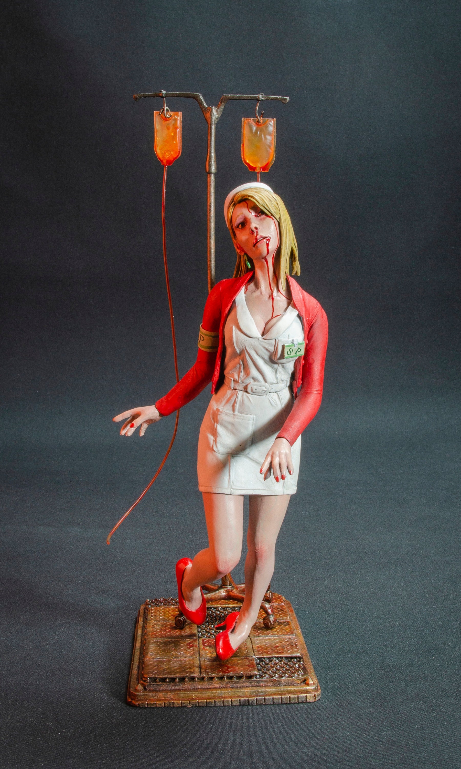 リサ・ガーランド - サイレントヒル - 1:10スケールフィギュア