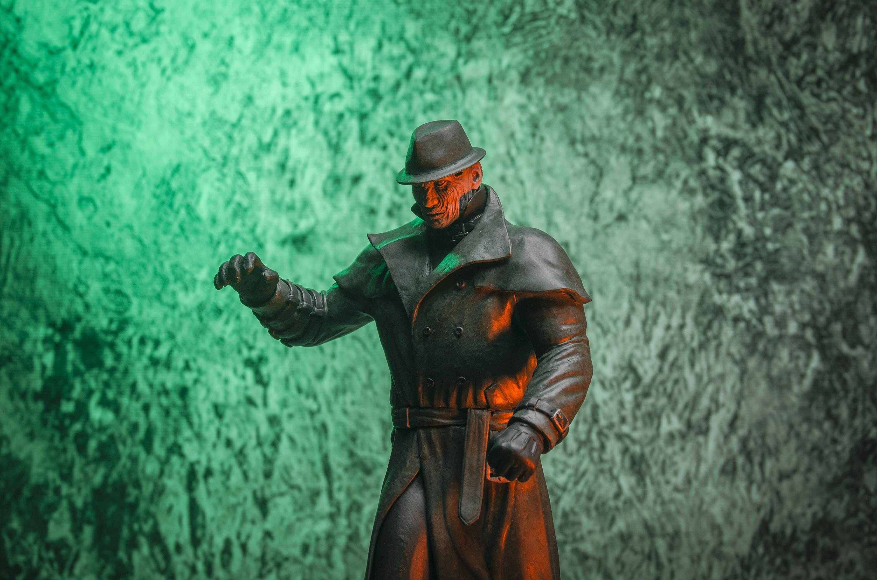 Resident Evil 2 Biohazard Tyrant MR. X Action Figure Toy