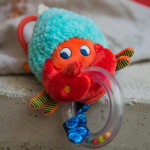 Brave Little Crab Activity Toy
