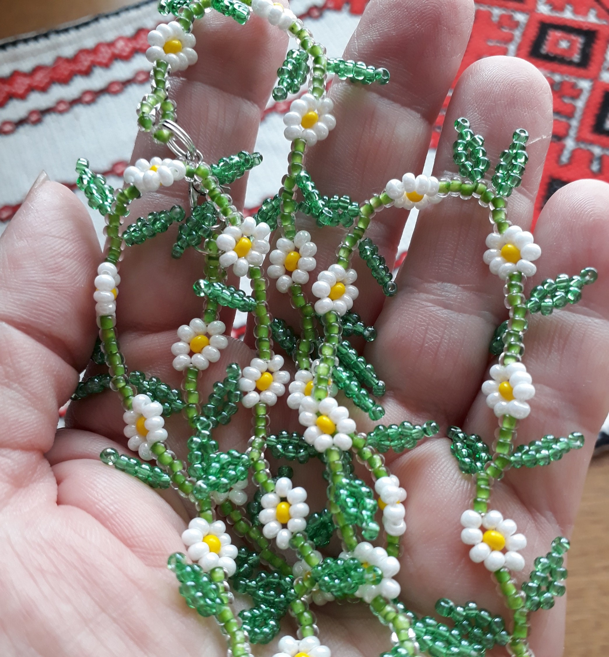 Buy Bead Necklace |Daisy Beaded Necklace | Daisy Beaded Choker | Colourful  Glass/Seed beaded | Handmade Flower Necklace | Boho and Hippie | Daisy  Necklace (Bracelet) Online In India At Discounted Prices