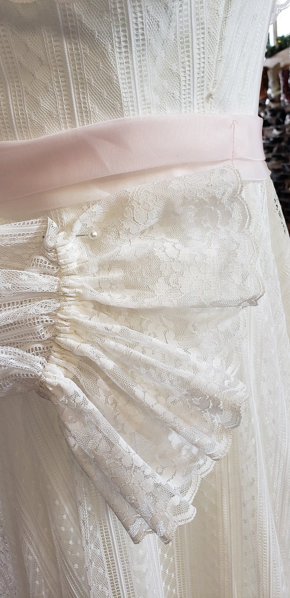 ALFRED ANGELO 60s 70s White Lace Wedding Prairie … - image 4