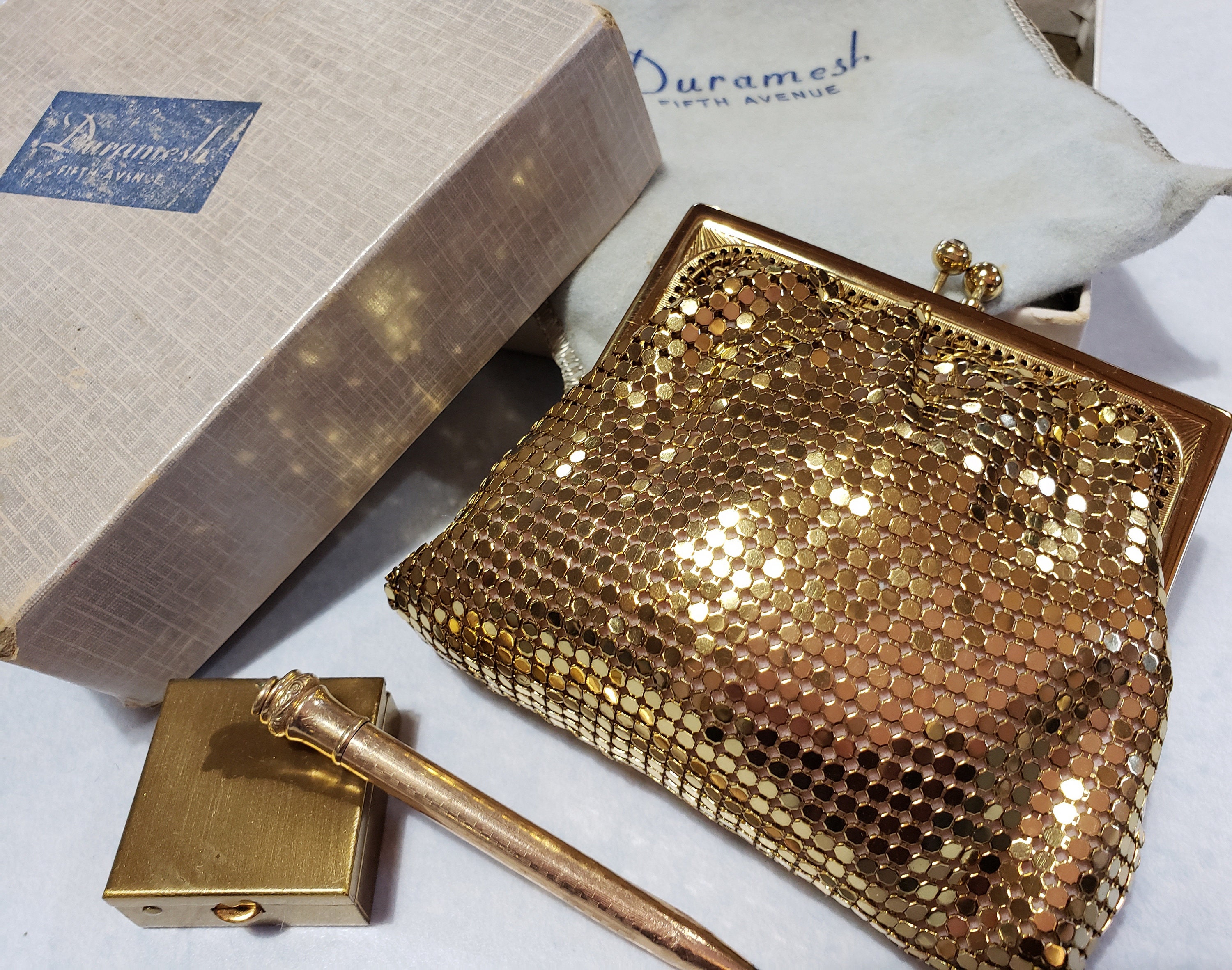 Vintage 1950 Duramesh Fifth Avenue Gold Coin Purse Pillbox Pencil in