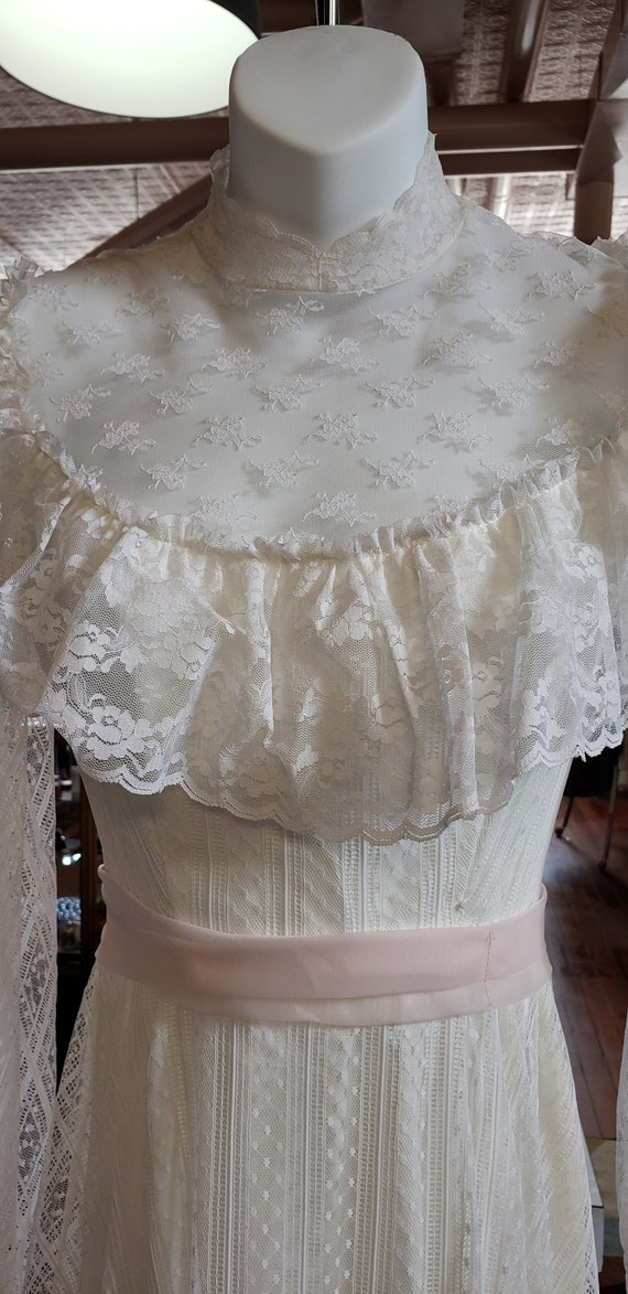 ALFRED ANGELO 60s 70s White Lace Wedding Prairie … - image 3