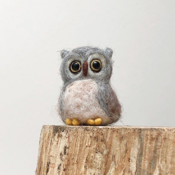 Needle Felting Kit - Owl - Handmade gift - craft kit for adults - beginners felting tutorial