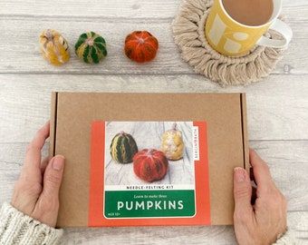 Needle Felting Kit - Pumpkins - Halloween Crafts - Make your own spooky decorations! - Craft kit for adults