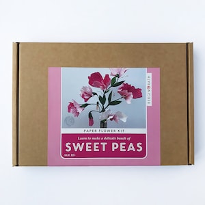 Paper Flower Kit - Sweet Peas. A creative craft kit adults, gift for mum, sister or girlfriend. Make your own paper sweet pea flowers.