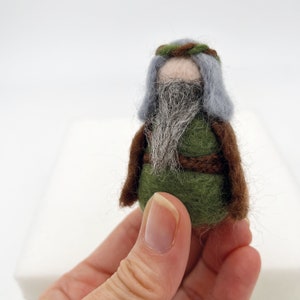 Needle Felting Bumper Kit NATIVITY. A Premium Starter Set. Everything you need to make an heirloom Christmas nativity set. image 6