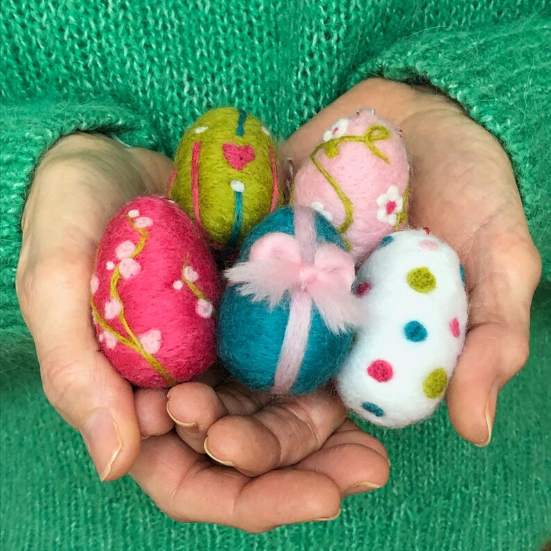 Needle felting Kit Easter eggs Create your own hanging Easter decorations craft kits for adults Easter gift for her, for Mum image 8