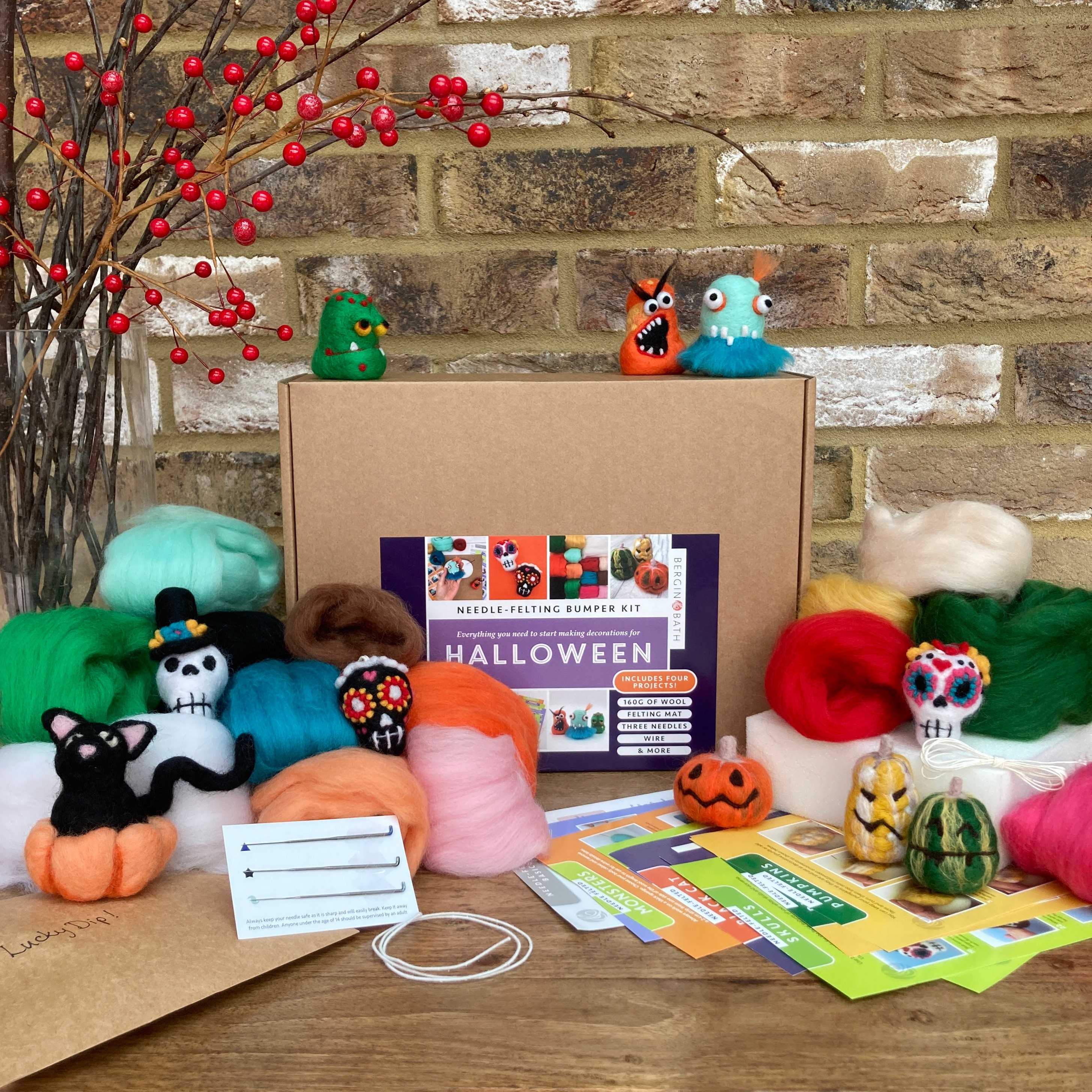 Wool Pumpkins Felting Kit - 12 Colors Autumn Goods Craft Kit - DIY