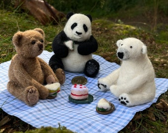 Needle Felting Bumper Kit - Three Bears. A premium starter kit. Everything you need to make a polar bear, a panda and a teddy bear.