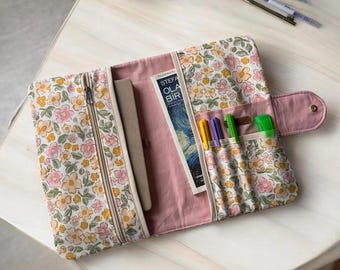 Personalized Floral Book Sleeve, Book Protector with Pockets, Zipper Pocket Organizer, Bookish Gifts
