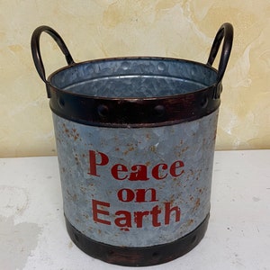 Peace On Earth Pale