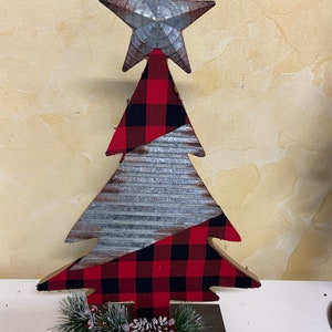 Christmas Tree Buffalo Plaid & Tin