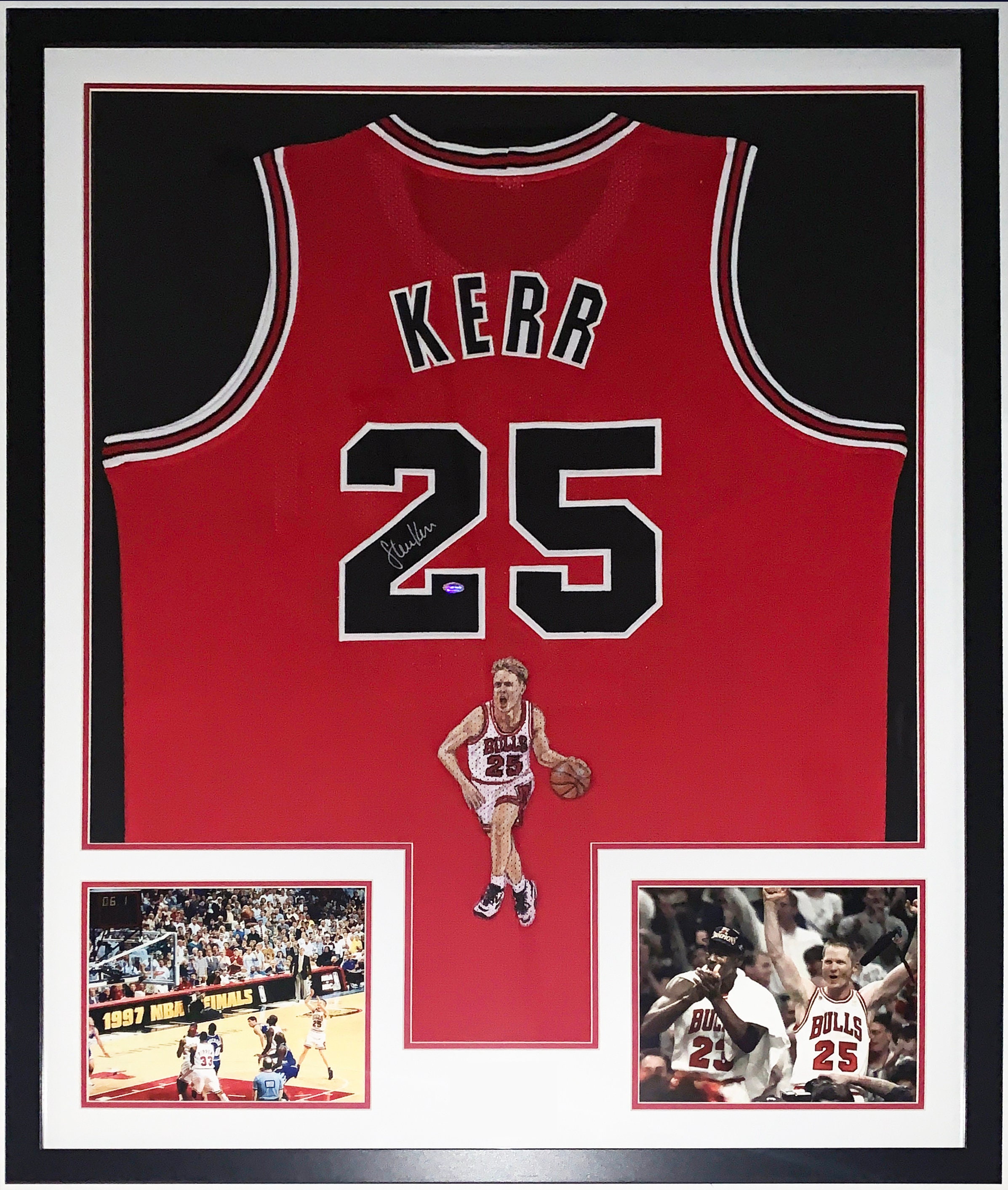 Scottie Pippen Signed Bulls Jersey (Schwartz COA)