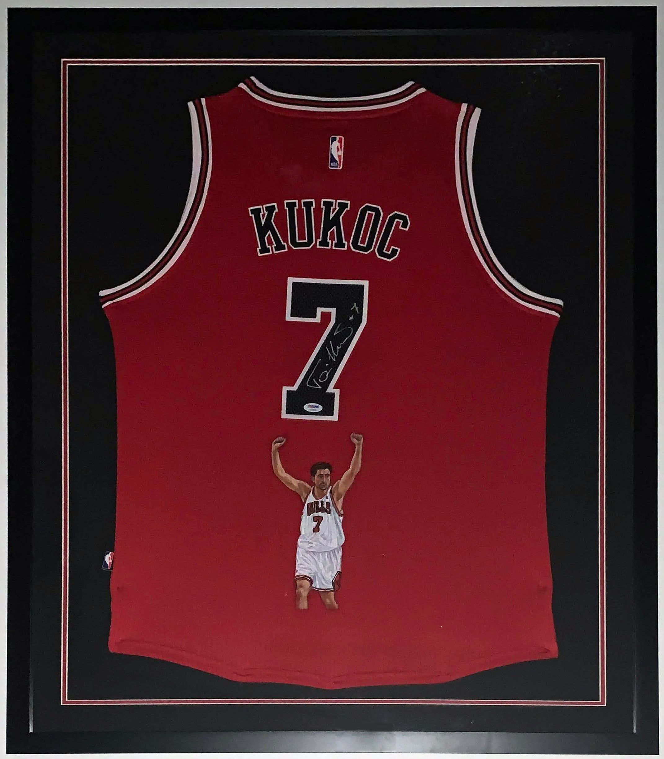 Zach LaVine Signed Bulls Jersey (PSA COA)