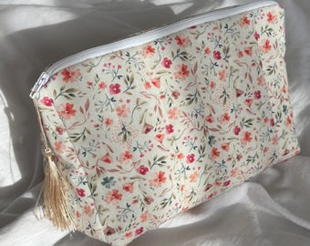 Kosmetiktasche I Kulturbeutel I Mäppchen I Make up Bag I Volumen Quilt I buntes Blumenmuster I handgemacht