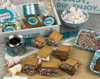 Small Luxury S'mores Kit: Makes 6-7 S'mores, Re-usable Toaster, Belgian Chocolate, Marshmallows, Sprinkles & Plastic Free