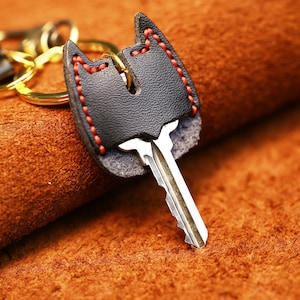 Leather Key Cap Leather Bat for Men Key Covers Keychain Holder Organizer