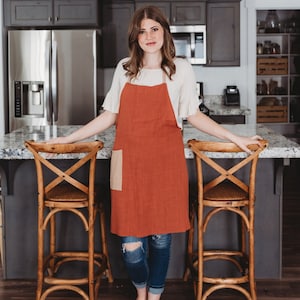 Aprons for Women with Pocket/ Cute Baking Plus Size/ Kitchen Linen Apron, Baking Apron for Women, Washed Linen Apron for Cooking & Gardening