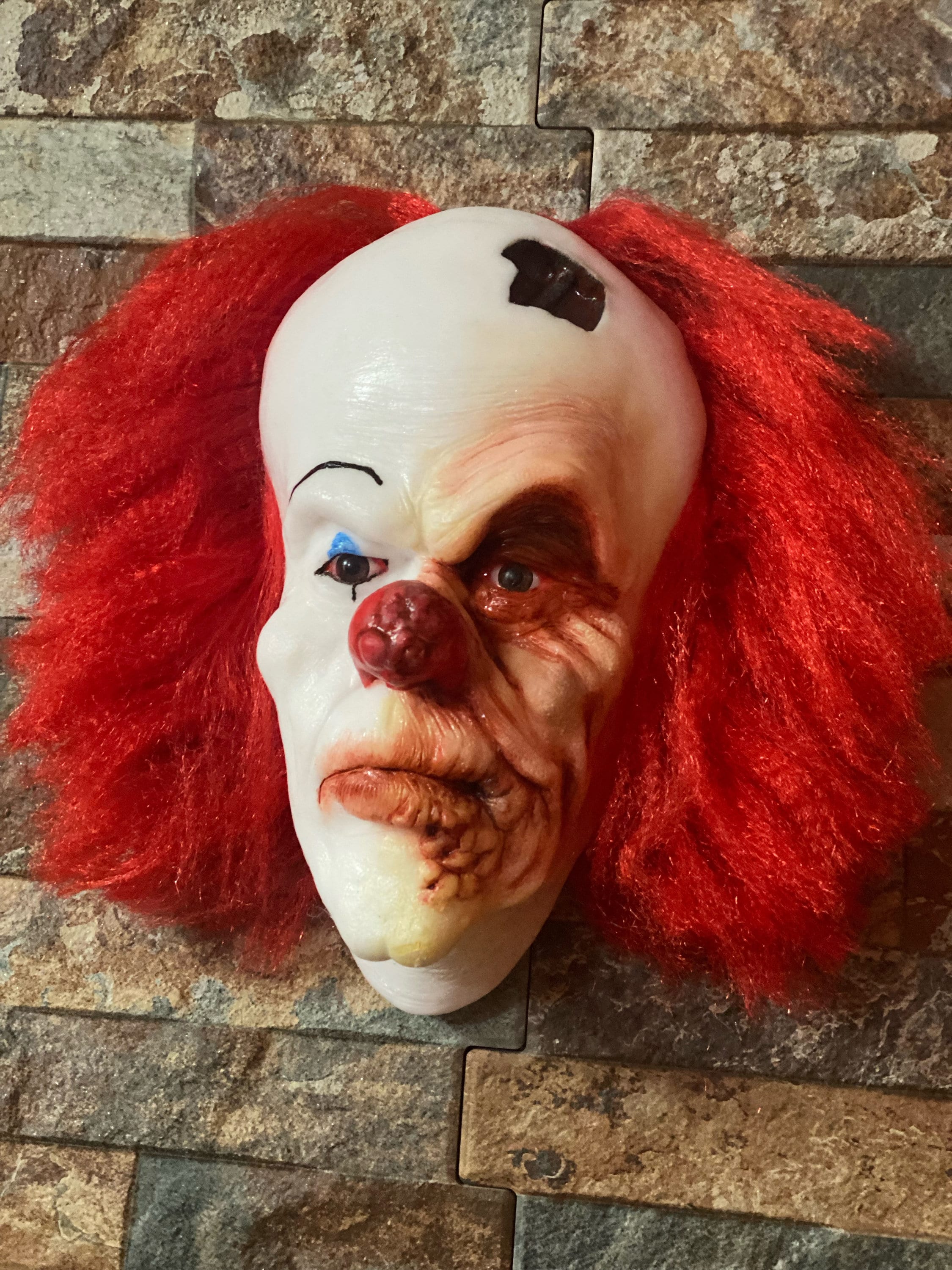 Pennywise V.2, 1.1 (3/4) Silicone Wall-hanger (1990) Tim Curry - Etsy