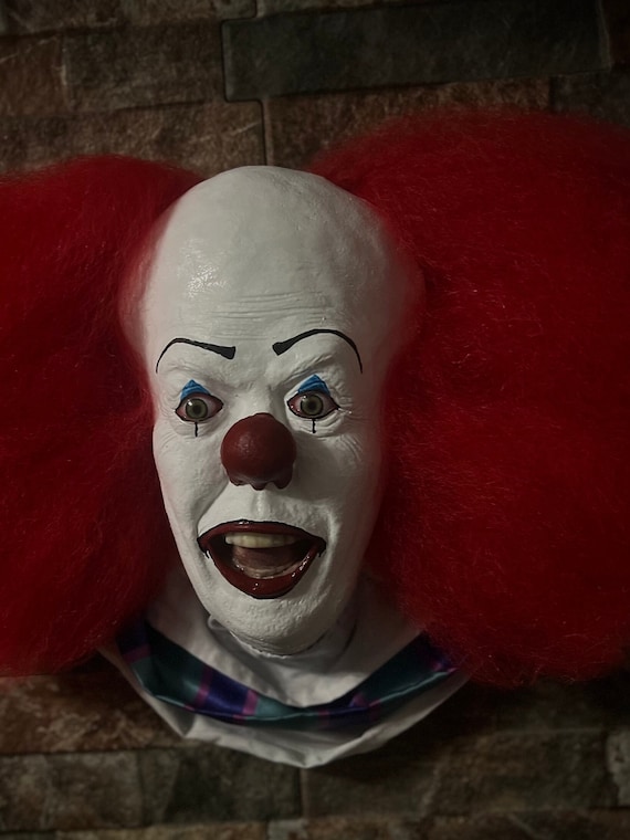 Deluxe Pennywise (1990) 1.1 Silicone Wall-hanger - Etsy