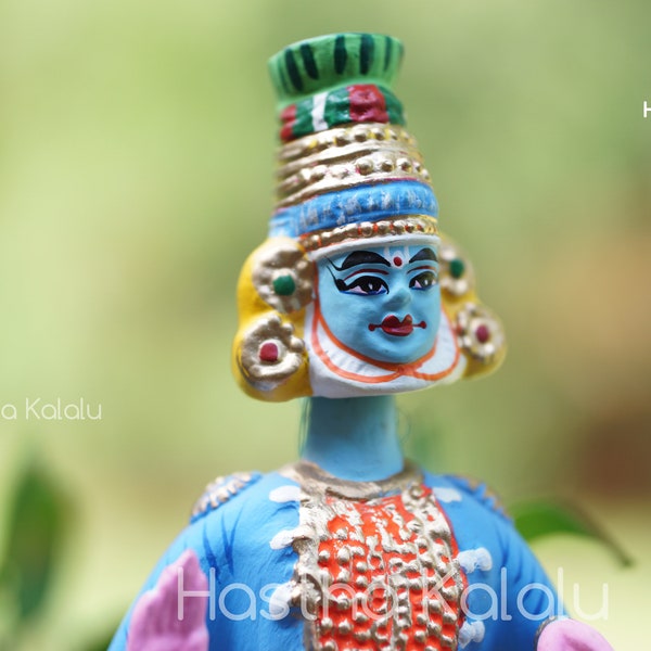 | de poupée dansante Kathakali Poupée dansante En papier Mache Kerala / Poupée dansante emblématique de l’Inde / Poupée de danse de style Kathakali / Navaratri G