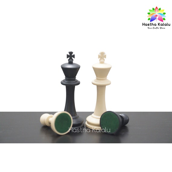 The Collector Series Plastic Chess Pieces - 3.75 King