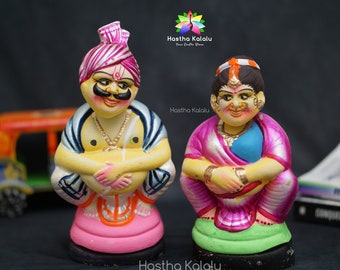 Thatha-Bamma Head Nodding Pair/ Bobble Toys| Budda Buddi Pair/ Bommala Koluvu/ Navaratri Golu | Golu Dolls | Valentine Gift