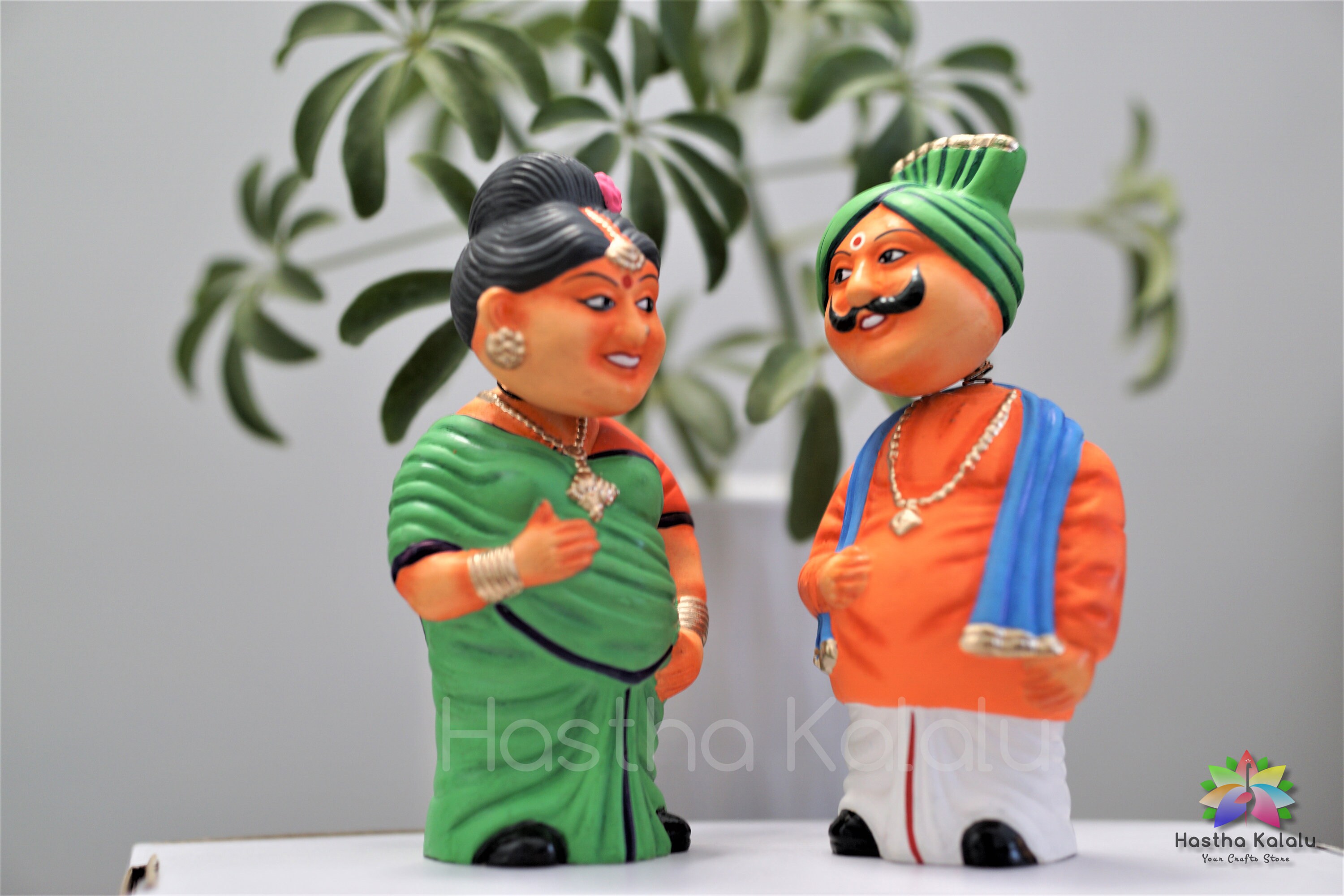 Nodding head store dolls