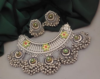 Conjunto de gargantilla, collar y pendientes Kundan de plata oxidada, joyería india Ghungroo, envío con derechos pagados.