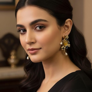 Gold Finish Monalisa Stone Fusion Ohrringe | Indischer Schmuck | Geschenk für Frauen