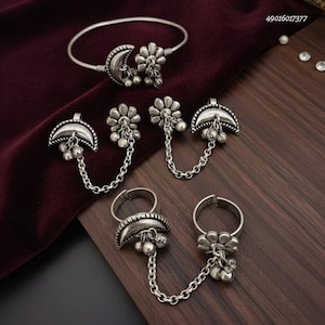 Set aus oxidiertem Silber-Ghungroo-Ring und -Armband, indischer Handschmuck, Lieferung verzollt
