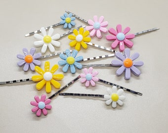 Retro Groovy Pastel Daisy Hair Pins | Flower Hair Pins | Set of 4 | Hair Pin Set | Decorative Hair Pins | Daisy Lover Hair Gift