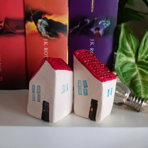 Miniature houses, ceramic tiny little house figurine, hut figure, handmade clay decoration, little village house, mini house, ceramic house image 3