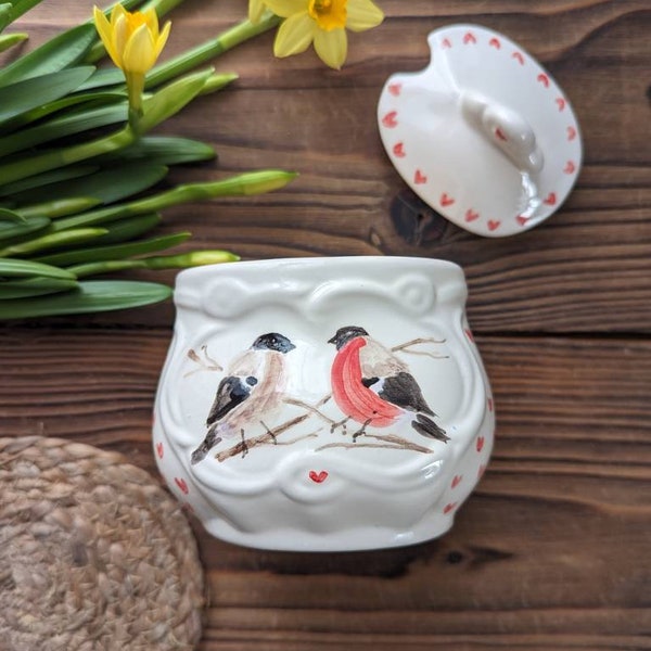 Keramik Zuckerdose mit Vögeln, handgemachte Zuckerdose, entzückende Vögel, Kunstkeramik, Salzschale aus Ton, handbemalter Gimpel